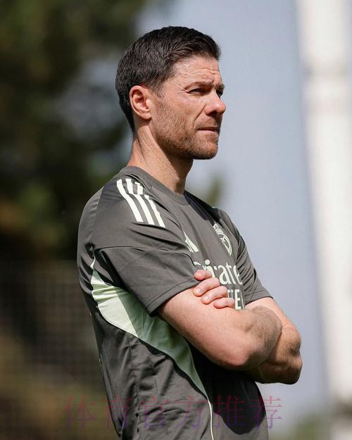 亨利：皇马应该相信阿隆索，上任半年就下课那太荒谬了